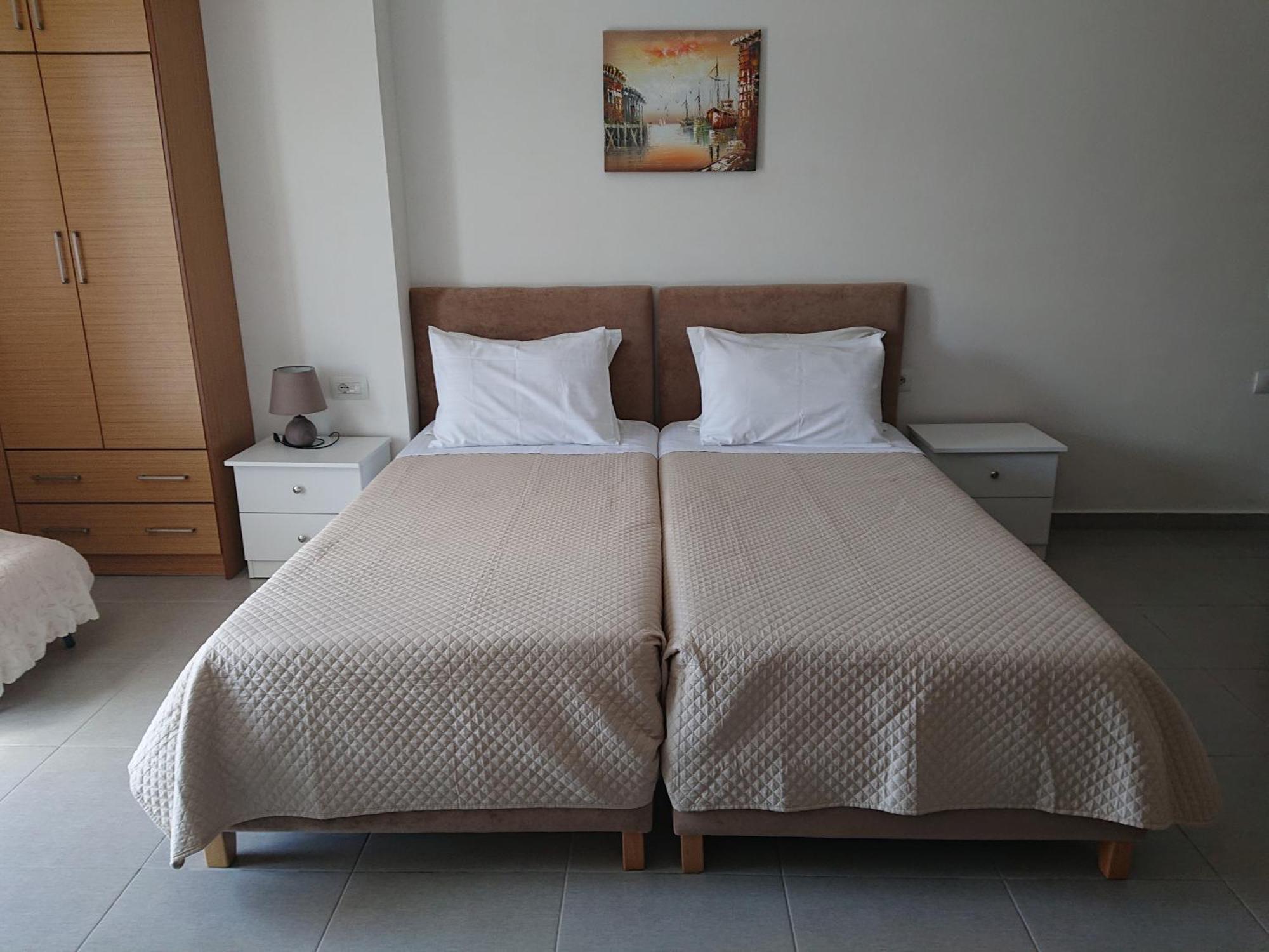 Villa Kostian Sarandë Exteriör bild